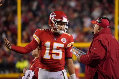 Chiefs’ Andy Reid, Patrick Mahomes fined for criticism of officials in Week 14