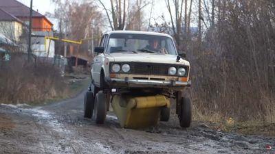 This Lifted Lada On Portal Axles Fears Nothing