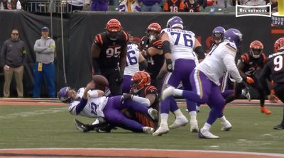 Vikings’ Nick Mullens Threw One of the Oddest Interceptions You’ll Ever See vs. Bengals