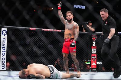 UFC 296 video: Cody Garbrandt lands first-round walkoff KO, calls out Deiveson Figueiredo