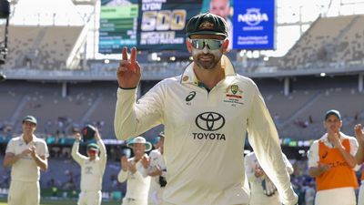 Nathan Lyon celebrates 500 wickets as Australia thrash Pakistan by 360 runs