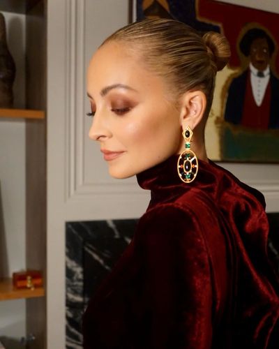 Nicole Richie Posts Bold Photoshoot Adorned in Exquisite Jewelry on Instagram