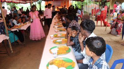 Children combat HIV stigma in Tirupati event
