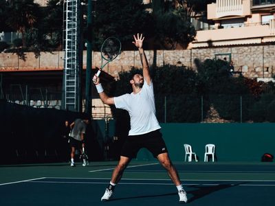 Stan Wawrinka Showcases Exceptional Tennis Skills on the Court