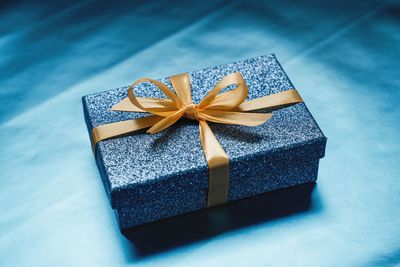 How Do I Gift Stocks?