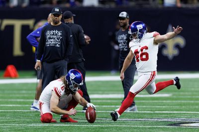 Giants kicker Randy Bullock (hamstring) questionable to return vs. Saints