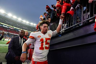 Twitter reacts to Chiefs’ ugly win vs. Patriots in Week 15