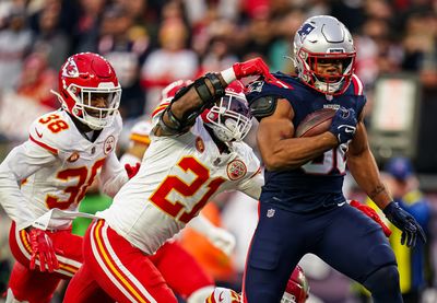 Studs and duds in Patriots’ Week 15 loss to Chiefs