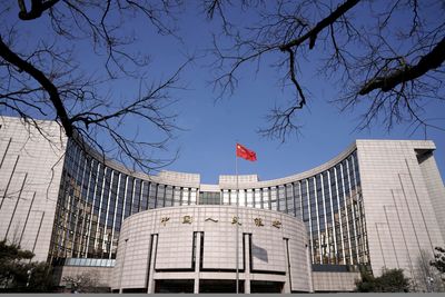 China's Central Bank Rekindles 14-Day Repos Amid Year-End Demand