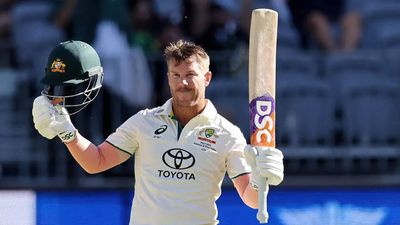 'He can go another year...': Former wicketkeeper Ian Healy feels David Warner can prolong his Test career