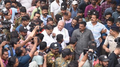 A politically charged atmosphere pervades Kerala as Chief Minister, Governor pit themselves against each other