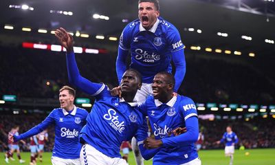 Burnley 0-2 Everton: Premier League – as it happened