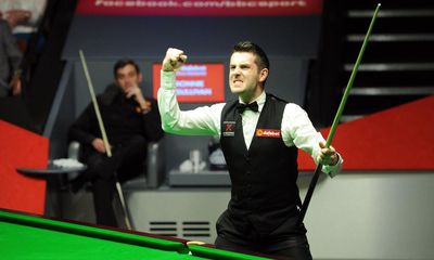 Readers reply: why do snooker players wear waistcoats?