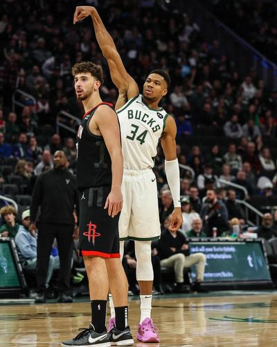 Antetokounmpo Displays Basketball Skills in Action-Packed Teammate Match