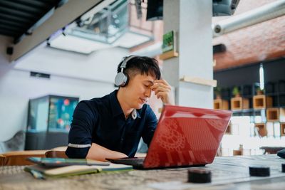 Stressed-out employees are multitasking to survive virtual meetings–and bosses hate it