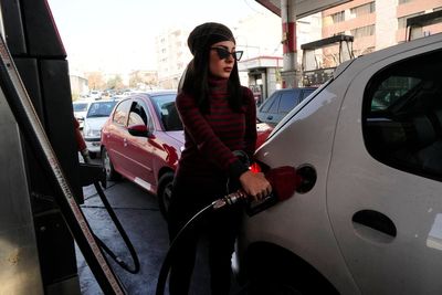 A suspected cyberattack paralyzes the majority of gas stations across Iran