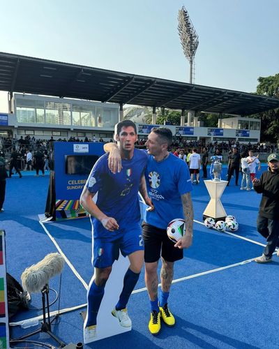 Materazzi's Brotherhood: Unity, Strength, Determination in Captivating Photo Series
