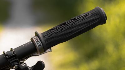 Ergon's GDH Team grips are said to enhance control by utilizing a downhill-specific ergonomic design