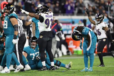 Justin Madubuike ties NFL record of 11 straight games with at least a half-sack