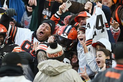 Bear(s) Down: The best images from the Browns’ win over Chicago