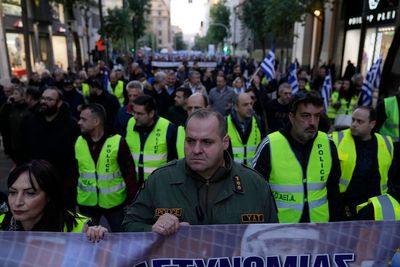 Greek anti-terror squad investigates after a bomb was defused near riot police headquarters