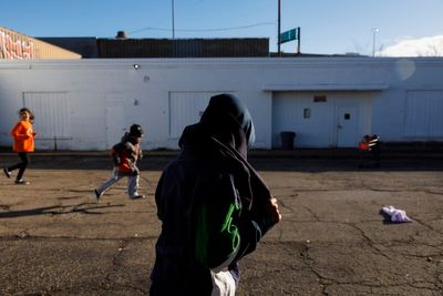 Death of 5-year-old boy prompts criticism of Chicago shelters for migrants