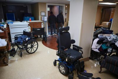 Largest nursing home in St. Louis closes suddenly, forcing out 170 residents