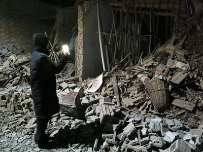 Earthquake rattles western China, killing more than 100 people