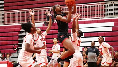 Bolingbrook continues dominant start in conference win against Homewood-Flossmoor