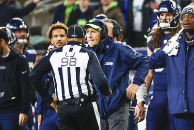 Pete Carroll called a timeout that cost the Seahawks 7 yards, baffling fans AND Nick Sirianni