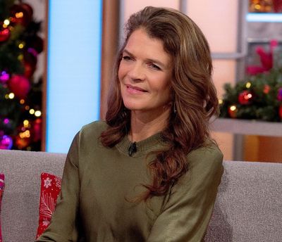 Sophistication and Comradeship: Annabel Croft's Engaging Conversational Radiance