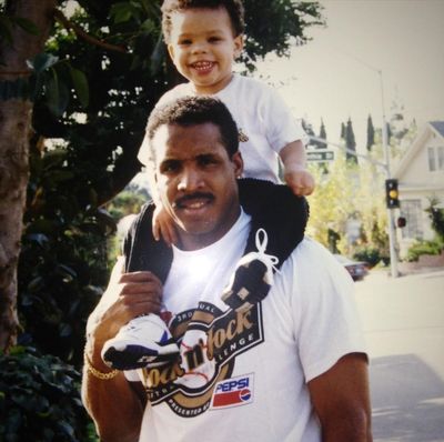 Barry L Bonds Celebrates Son's Birthday with Nostalgic Pose