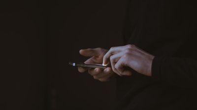 How do touchscreens work? | Explained