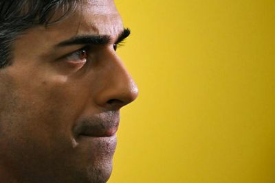 Senior Tory MPs pile pressure on Rishi Sunak to back immediate ceasefire in Gaza