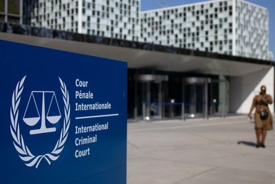 A man claiming to be a former Russian officer wants to give evidence to the ICC about Ukraine crimes