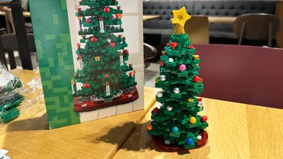 Lego Christmas Tree review: "A great display piece, but not-so-great build"