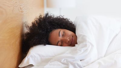 3 expert tips for choosing the right pillow for better sleep
