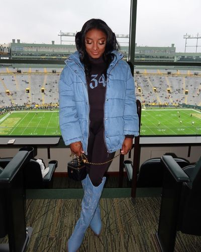 Simone Biles and Jonathan Owens: A Stylish Duo in Sync