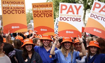 Junior doctors’ strikes have ‘fractured’ relationship with consultants, say NHS trusts