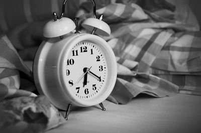 Do You Regularly Wake Up To An Alarm? It Could Raise Your Risk Of Cardiovascular Diseases