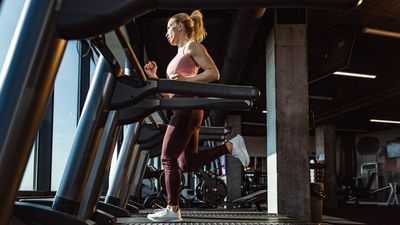 Improve Your Speed, Power And Running Performance In 30 Minutes With This Treadmill Interval Workout