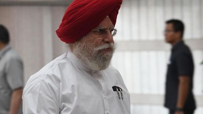 BJP MP Ahluwalia cites suspension of 63 MPs in 1989 to hit out at opposition