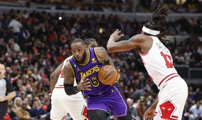Lakers vs. Bulls: Lineups, injury reports and broadcast info for Wednesday