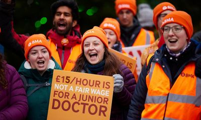Striking junior doctors in England say they still have public support