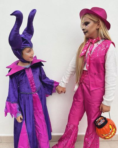 Snapshot of Raquel Mauri's daughters' creative and playful Halloween costumes