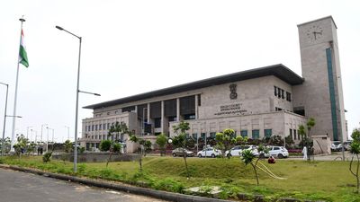 Full Bench of A.P. High Court to hear petition against setting up CM’s camp office in Vizag