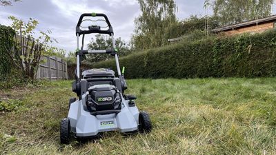 EGO Power+ LM2135SP 21-Inch Select Cut Lawn Mower review: a battery-powered lawn mower for large yards
