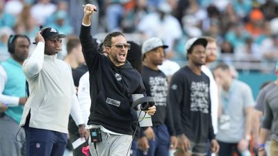 Mics Caught Mike McDaniel Maniacally Laughing Before Dolphins’ 60-Yard TD vs. Jets