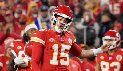 Lip-readers figured out what a heated Patrick Mahomes said after Kadarius Toney’s latest drop