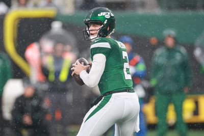 Jets ‘not closing door’ on Zach Wilson playing Sunday